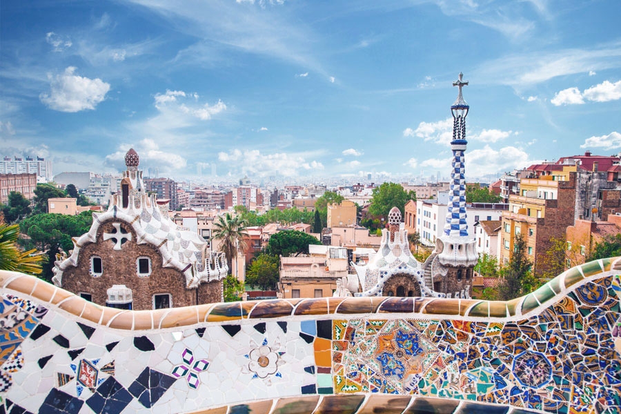 Flight from Paris (FRA) to Barcelona (ESP) from only €98 return (New Year)